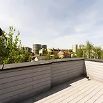 Cozy And Modern City Loft Residence Next To The Old Town